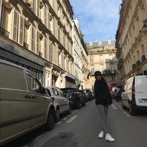 Meet your Posher, Lori